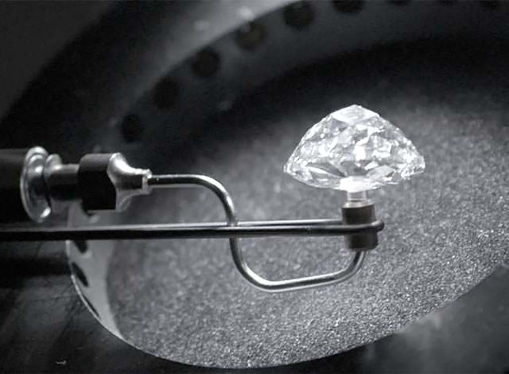Mouawad - Diamond Expertise