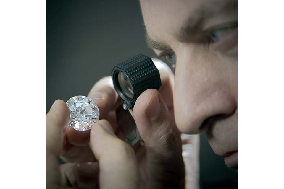 Mouawad Unveils The 51.12 Carat Mouawad Dynasty Diamond 