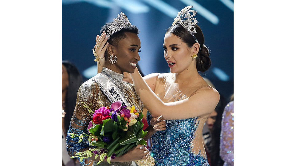 Miss Universe 2019 Zozibini Tunzi with Mouawad “Power of Unity” Crown