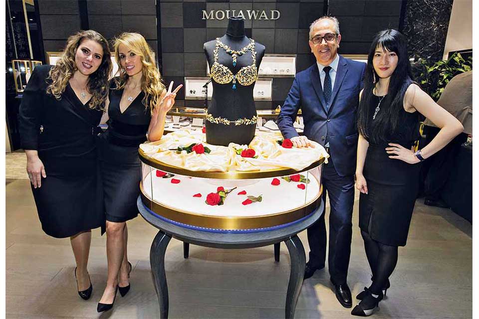 「璀璨香槟之夜梦幻内衣」正式在慕婉位于瑞士日内瓦的专卖店亮相
